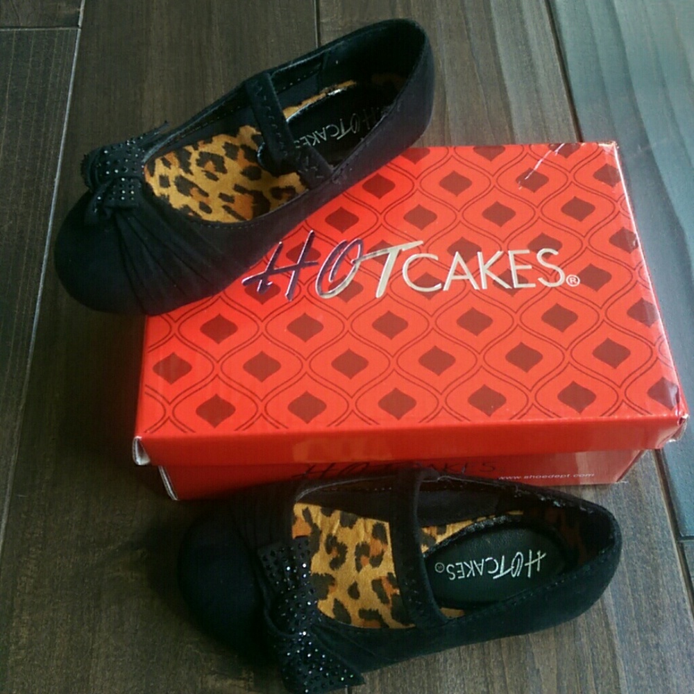 Black Mary Jane with sparkle bow size 5m toddler s